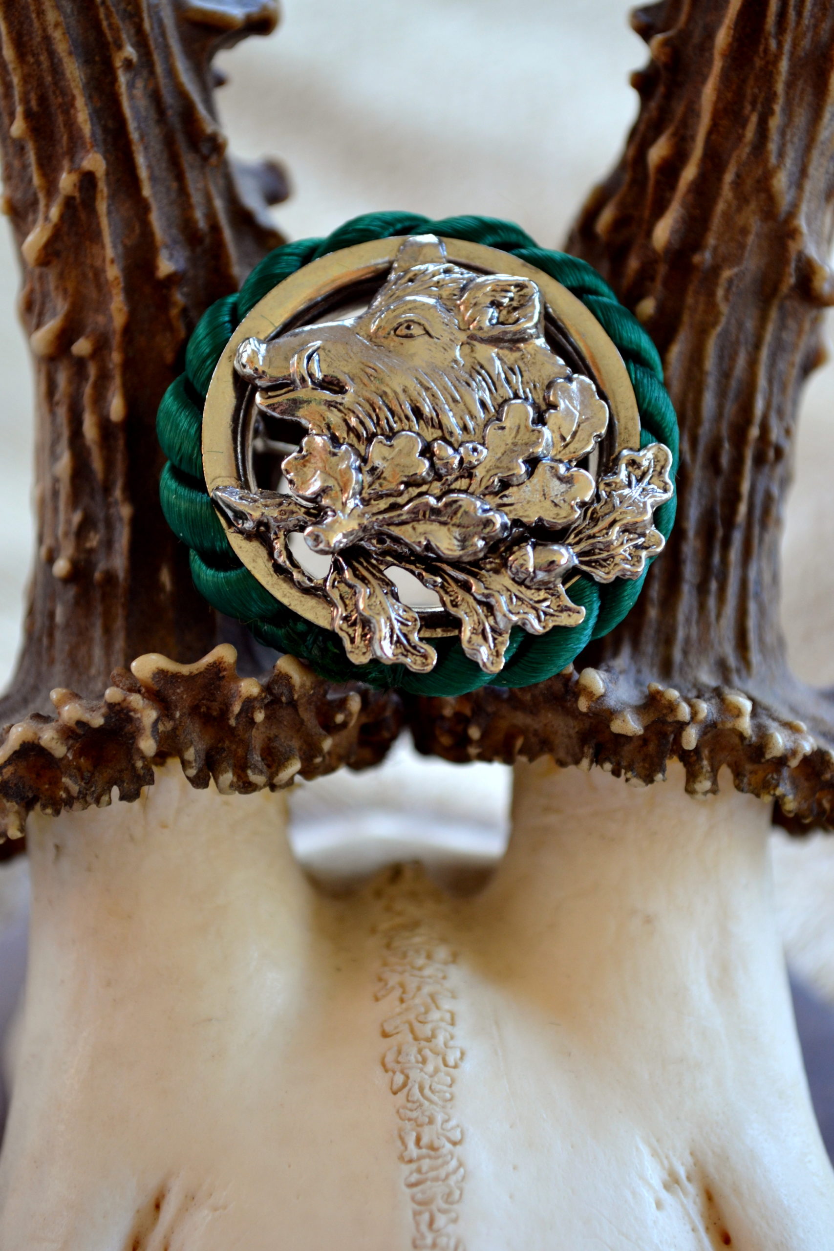 Hat or Lapel Pin Round Wild Boar Head