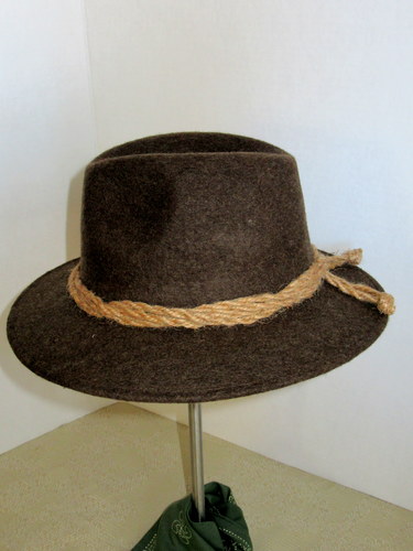 Men's Brown Wool Gaudi Hat with Hemp Banding